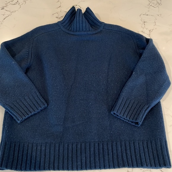 Demylee wool drop shoulder sweater size smalll - Picture 2 of 9